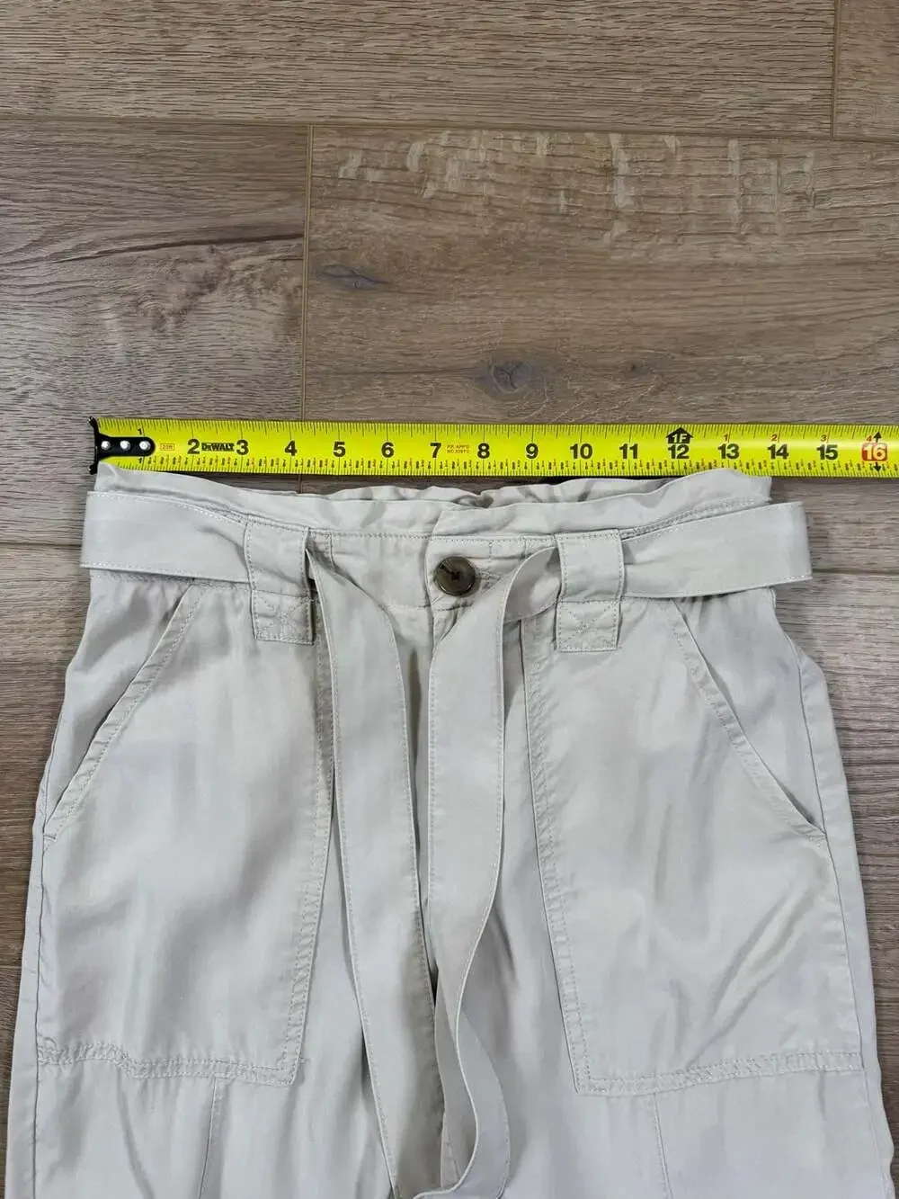 Banana Republic High Rise Paperbag Utility Pants Cream Lyocell Cropped Size 2